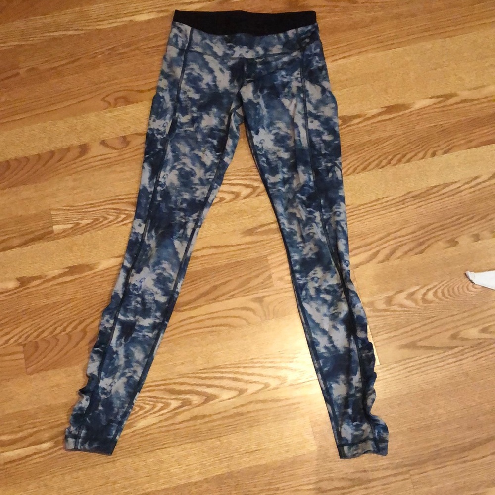 Lululemon leggings blue size 4